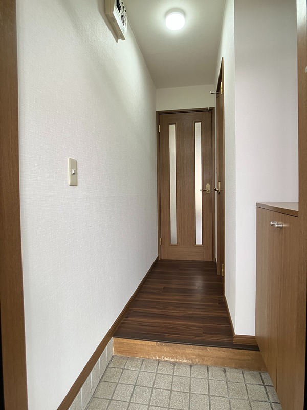 アプリコットあおばA 玄関