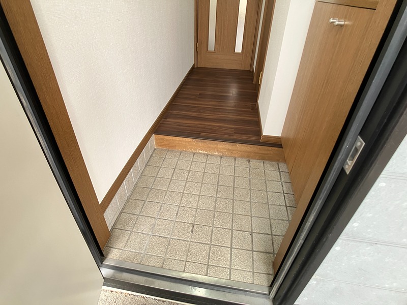 アプリコットあおばA 玄関
