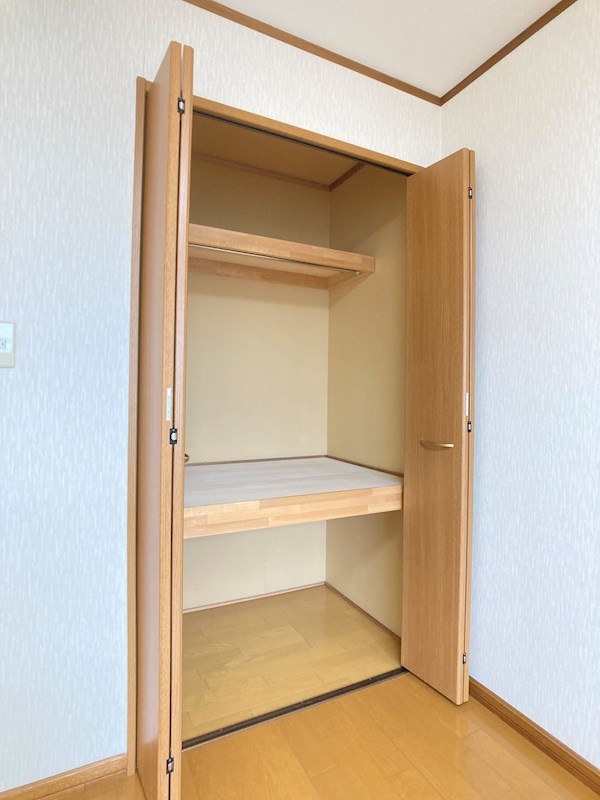 スーパーハイム三輪 収納