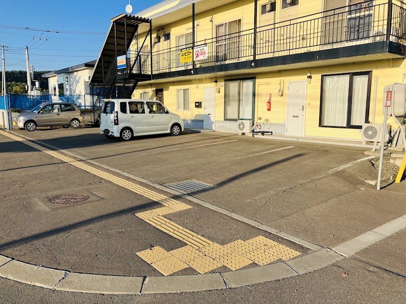 第36日研ハイツ 駐車場