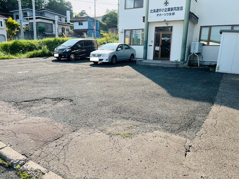 公園町1-2貸室 駐車場