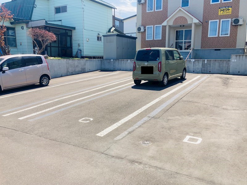 グレイスハイム 駐車場