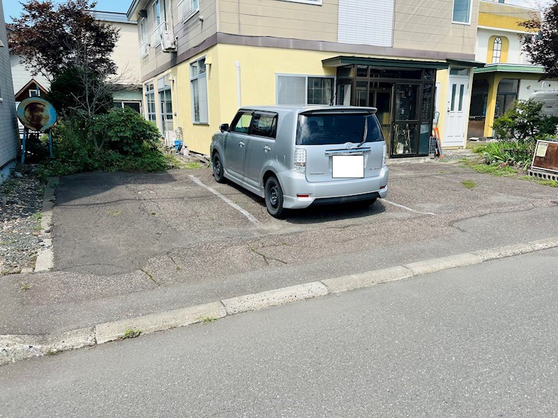 大黒谷ハイツ 駐車場
