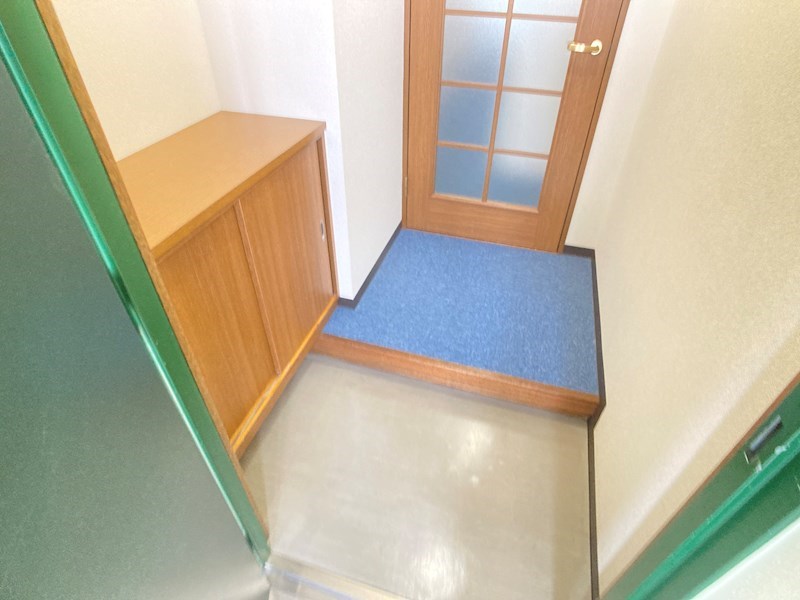 北成ビル 玄関