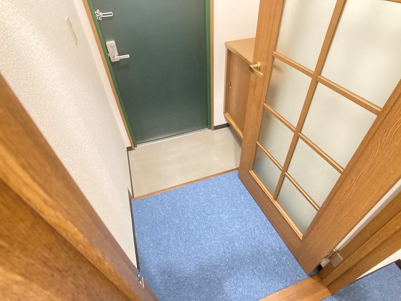 北成ビル 玄関