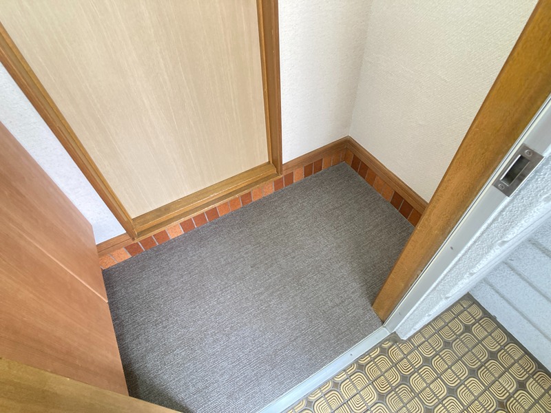 コーポラスウイング 玄関