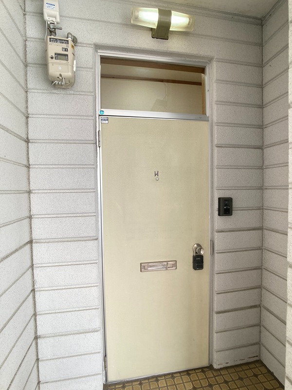 コーポラスウイング 玄関