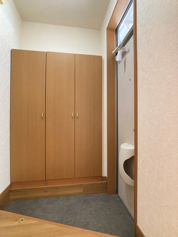 第17日研ハイツ 玄関