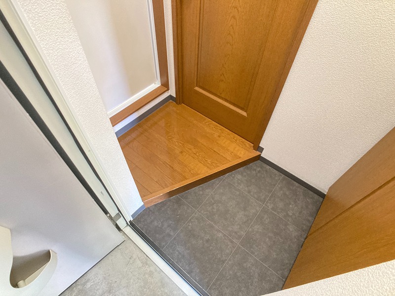 並木町サクセス 玄関