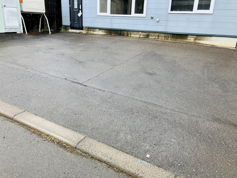 北海道北見市美山町東３丁目70-68 駐車場