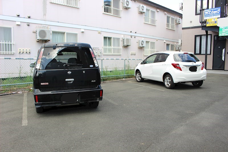ハウスＫ 駐車場