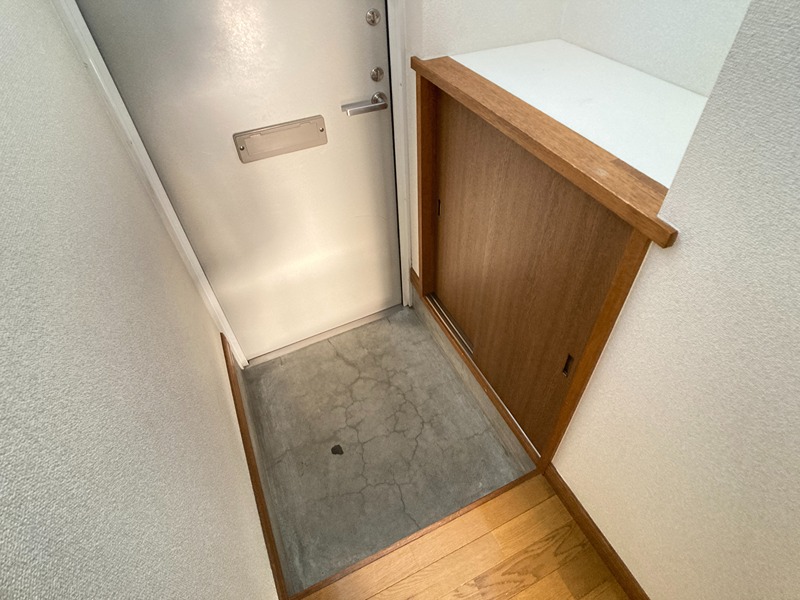 コーポはっとり 玄関