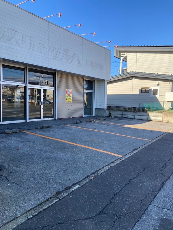 桜町５丁目１５店舗 駐車場