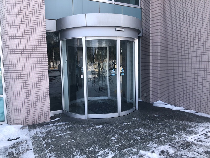 青葉町１６番２３号事務所 エントランス