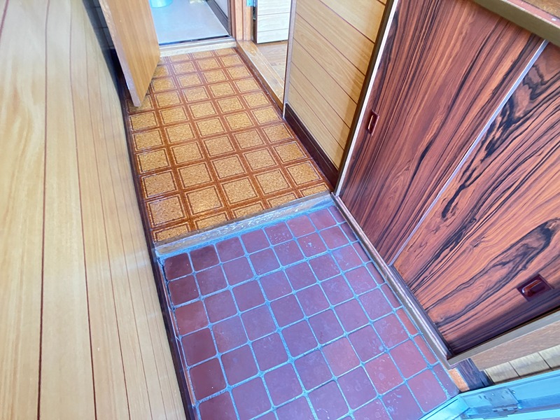 コーポ西町 玄関