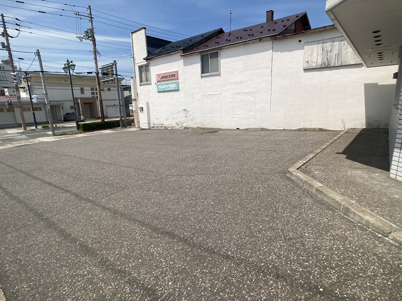 (有)佳貸店舗（北4条東） 駐車場