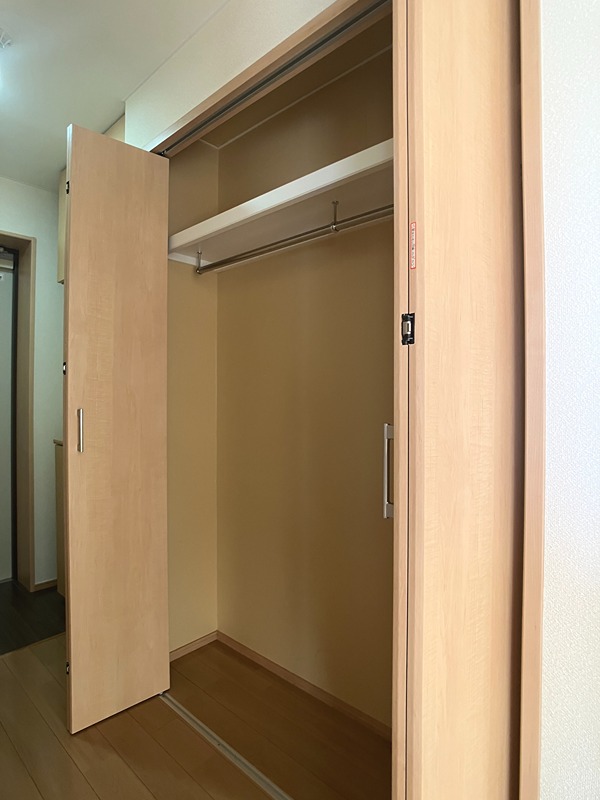 グランソレイユ屯田 収納