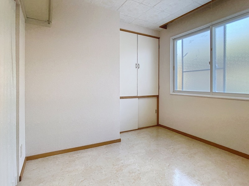 リラハイツ潮見 ベッドルーム