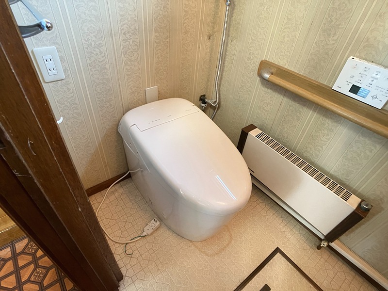 北海道北見市東三輪４丁目16番地123 トイレ