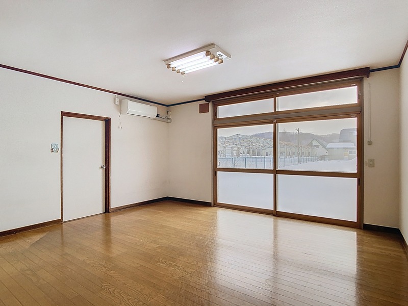 北海道北見市錦町180番地54 リビング