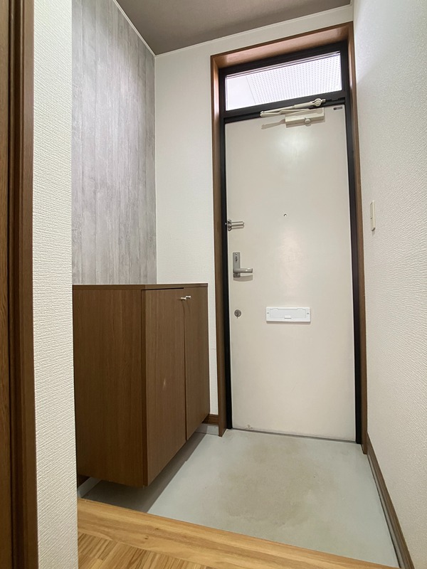 アプリコットあおばA 玄関