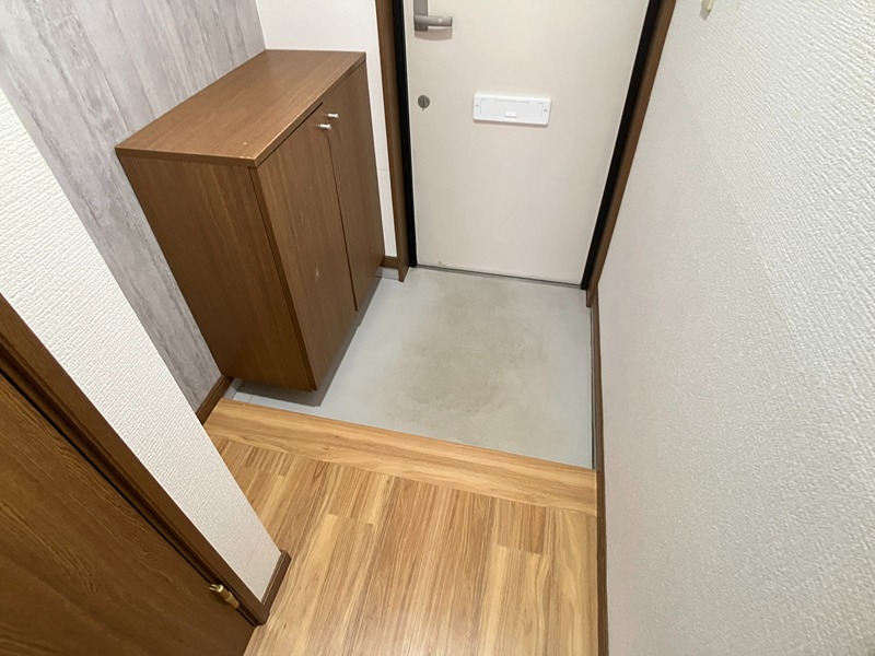 アプリコットあおばA 玄関