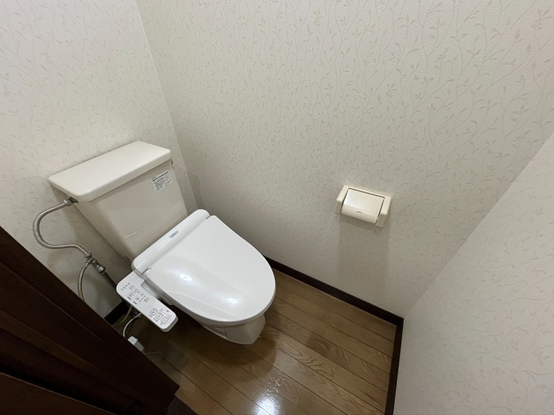 コモード トイレ