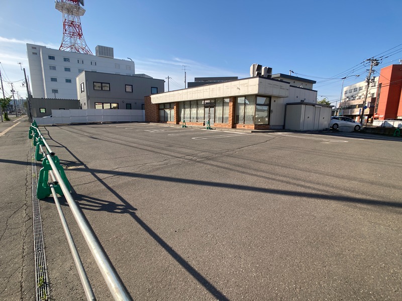中央町1-4店舗 駐車場
