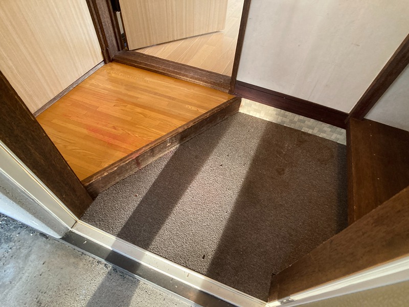 コーポエルム 玄関