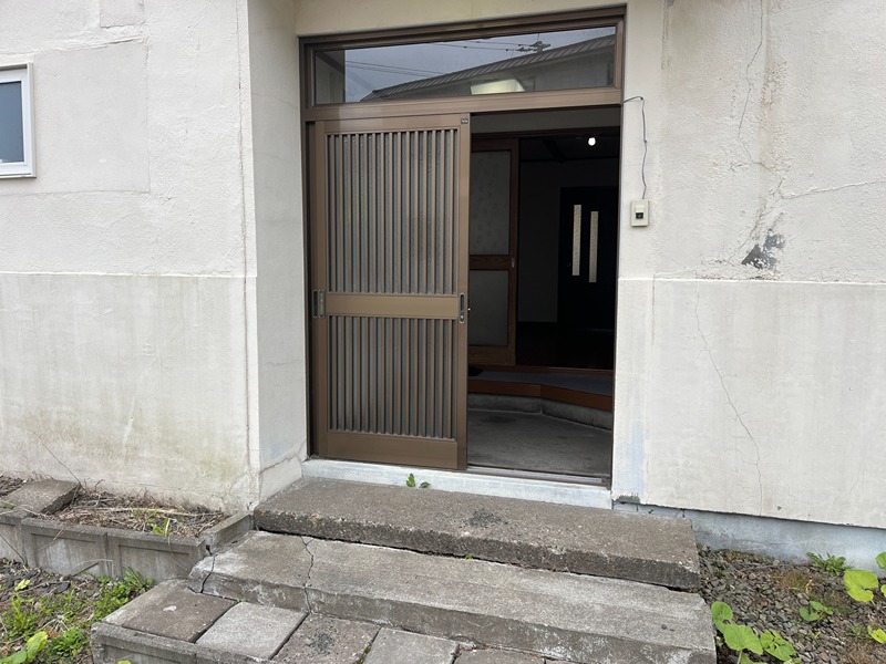 北海道網走市台町３丁目2番18号 エントランス