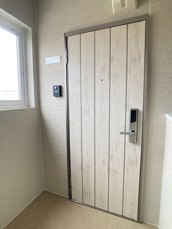 ラピス 玄関