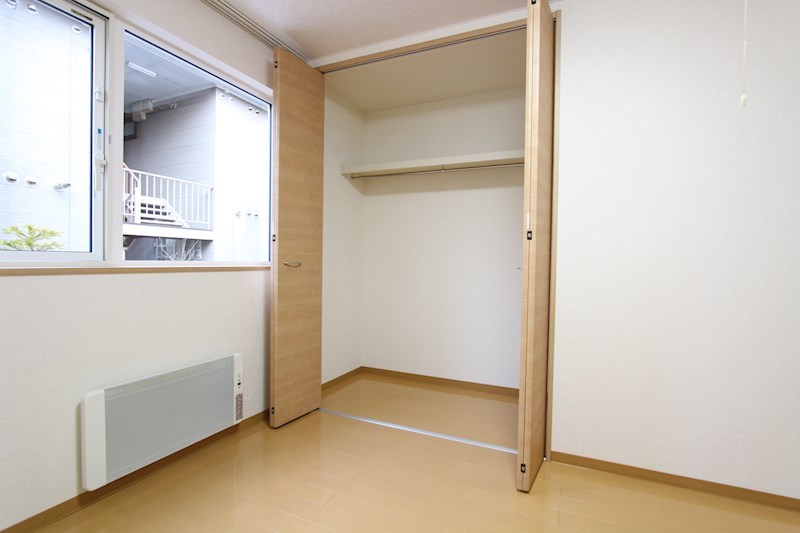 サンライズ駒場 収納