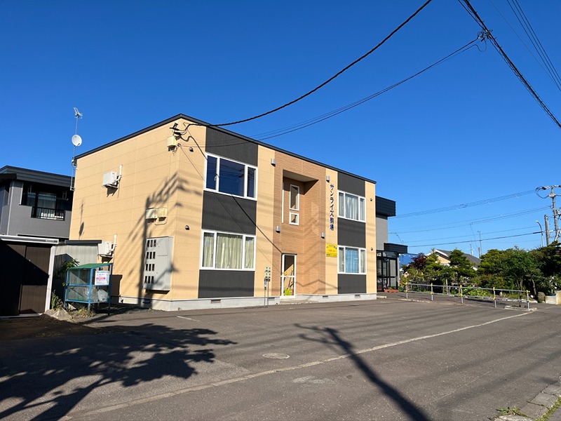 サンライズ駒場 駐車場