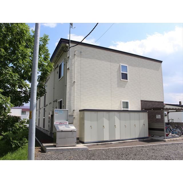 クレストール 外観