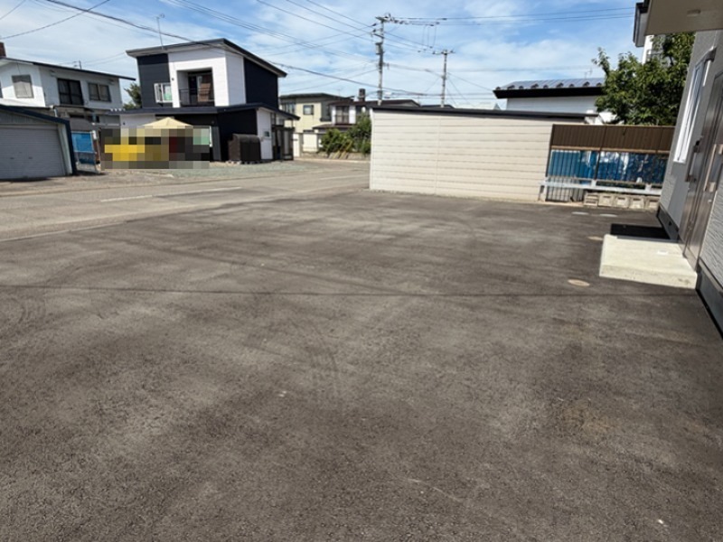 ハッピー朝日 駐車場