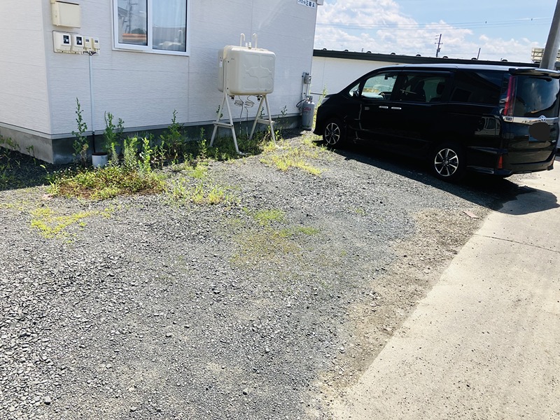 ファミール三輪　A棟 駐車場