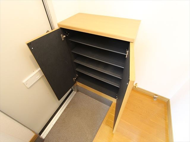 ファミール三輪　A棟 収納