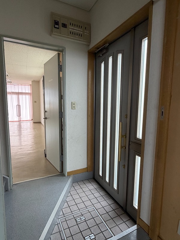 STELLAR NAGAI BLD 玄関