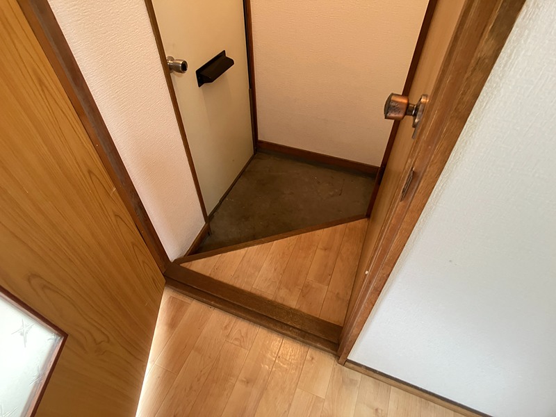 加納マンションＢ 玄関