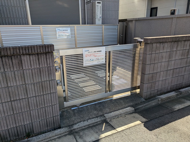 グランマーレ西荻 駐車場