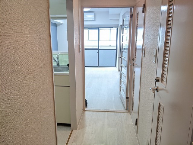 ウイング西荻南 玄関