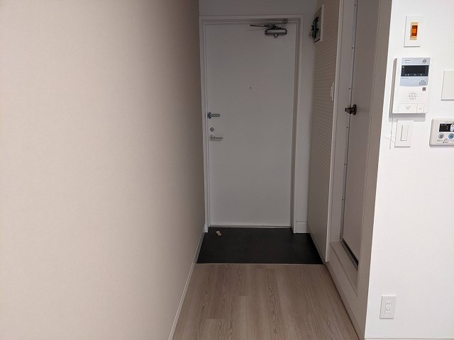 apartmentNISHIOGIKUBO 玄関