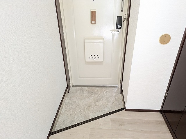 テラスジュンブルック 玄関