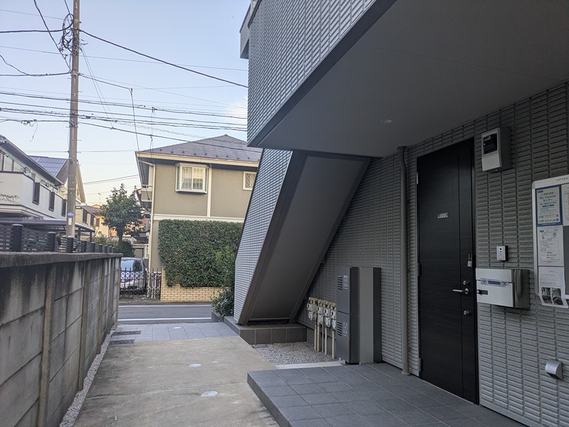 メゾン青葉 エントランス
