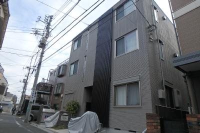 Full Field 101号室 外観