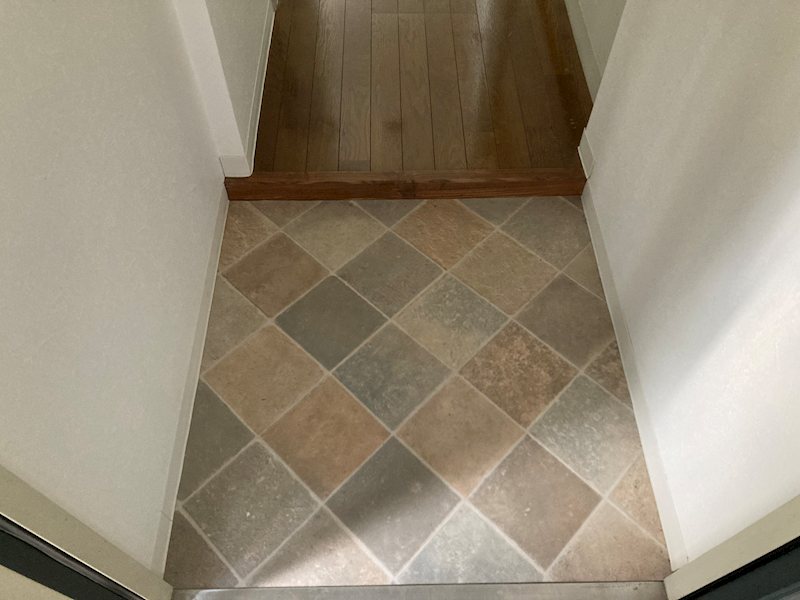 メゾン・フルール 玄関