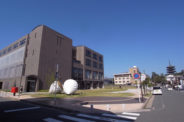 グランドパレス奈良 図書館