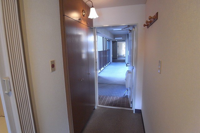 東急ドエル奈良パークビレジ9号棟  玄関