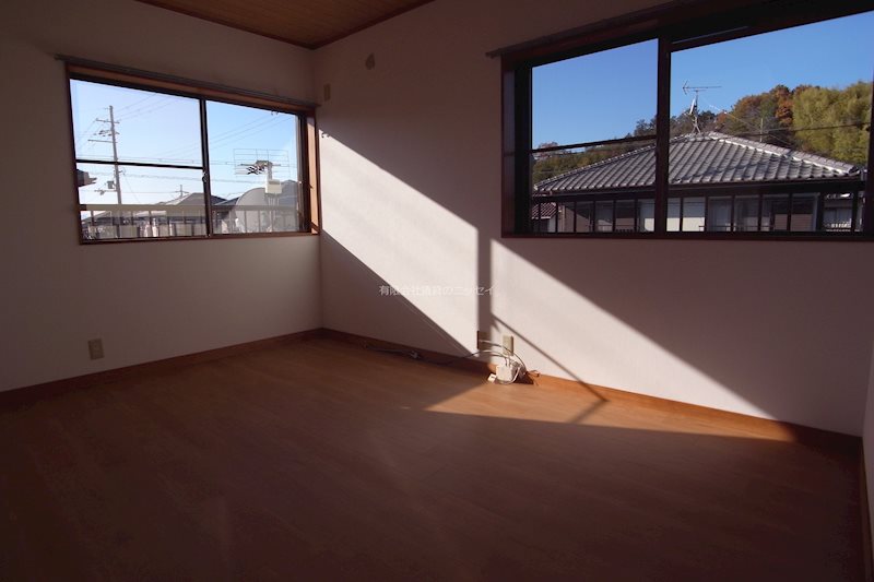 南加茂台3丁目貸家 ベッドルーム