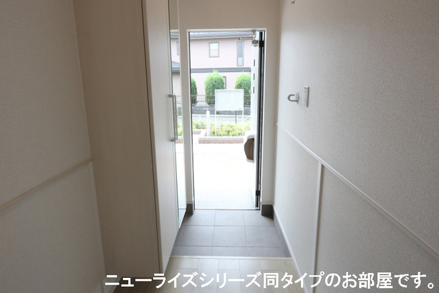 ヴェルデ　スリールⅡ 玄関